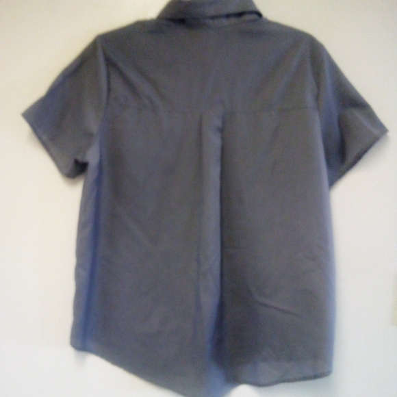 Women's Gray Short Sleeve Button Down Blouse Shirt Size L - Picture 6 of 10